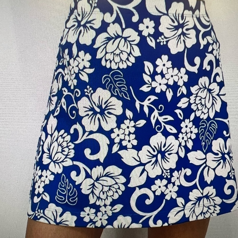 Blue & white flora hibiscus mini skirt by Tail in the early 00’s.
